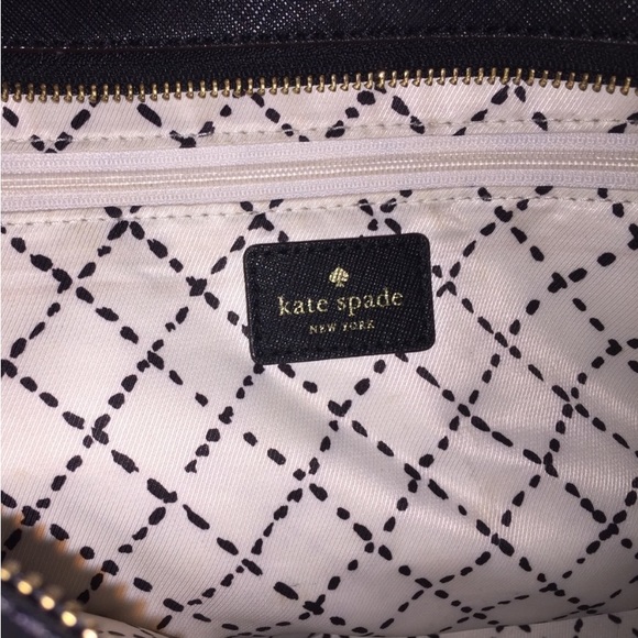 kate spade ♠️ NY Tote Bag in great condition~Fits large laptop clothes books etc - Picture 2 of 3